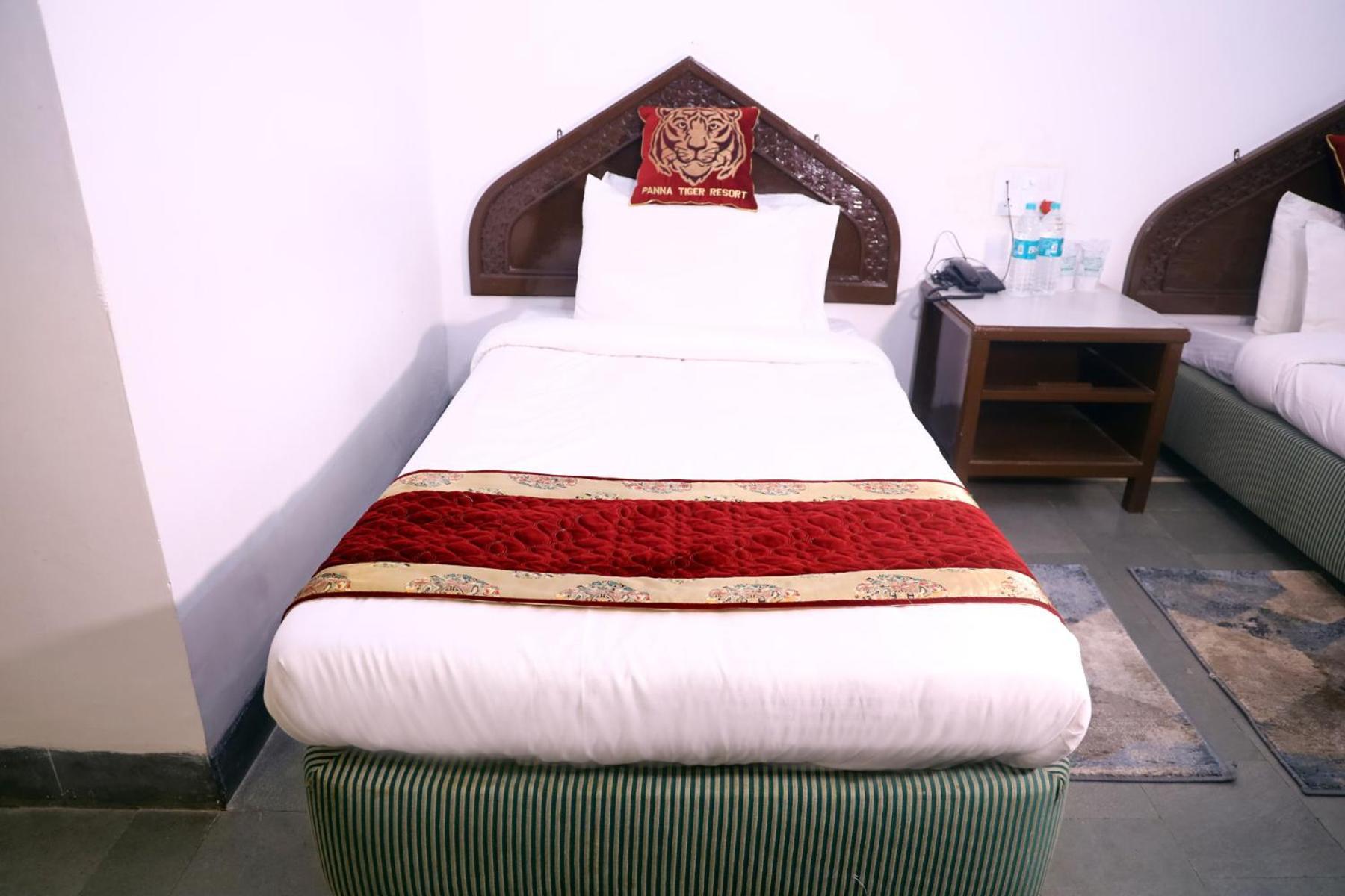 Panna Tiger Resort- Riverside Property Rājgarh Eksteriør bilde